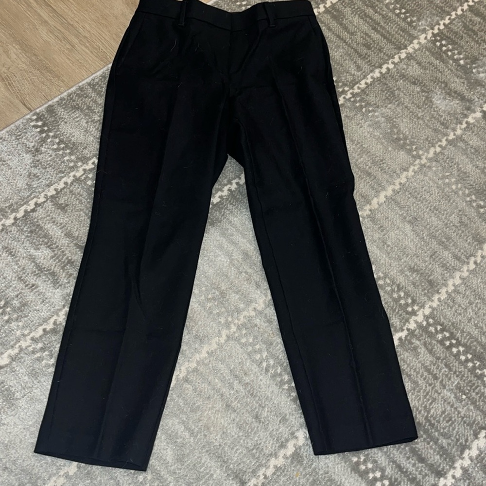 Ann Taylor black petite curvy fit cropped dress pants size 2